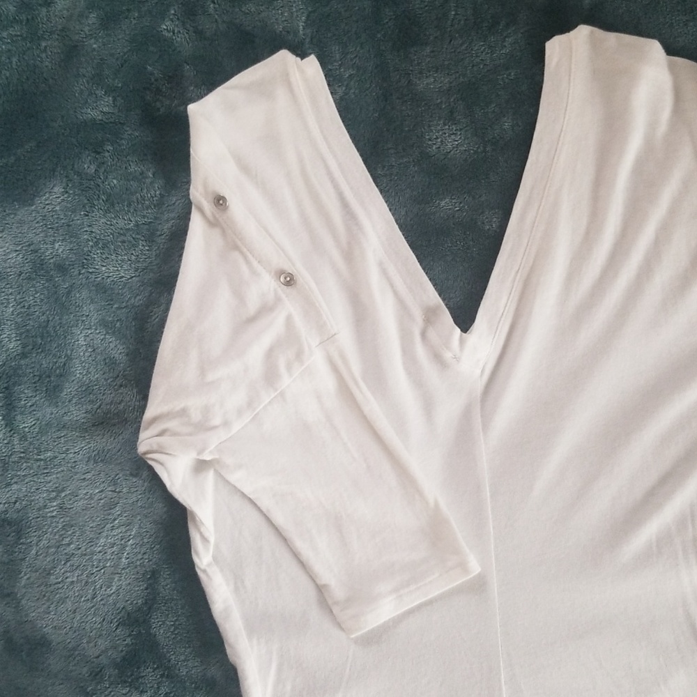 Express V-Neck Tee